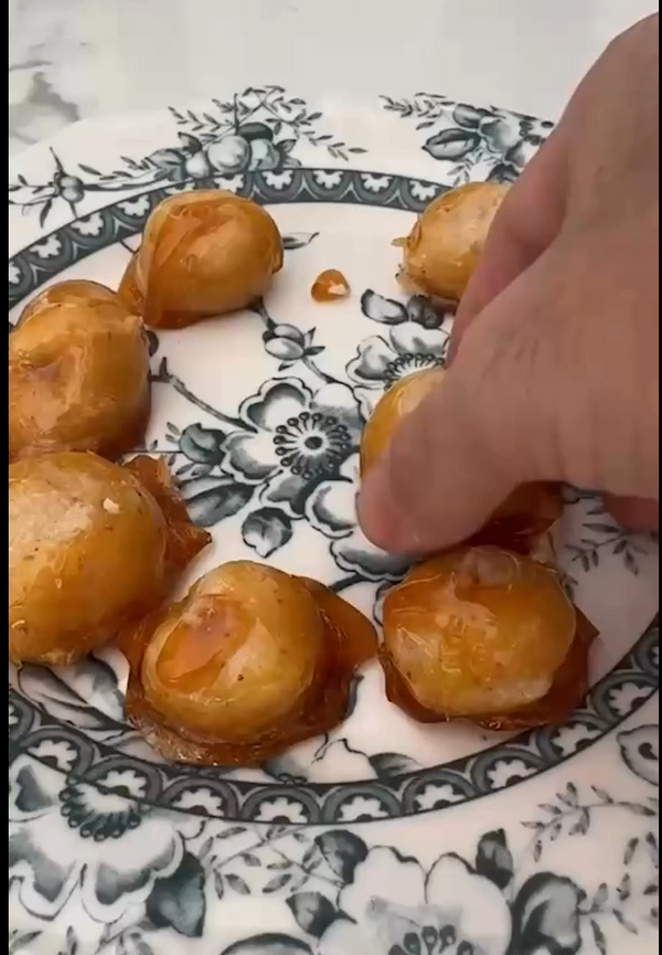 Let chocolate set on parchment paper and serve cold.