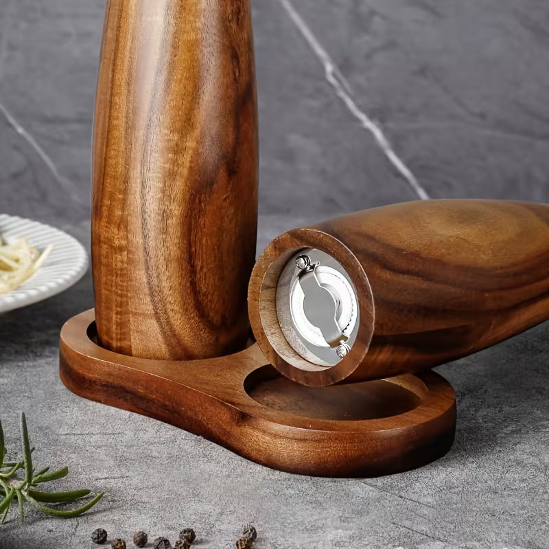 Wooden Pepper & Salt Grinde