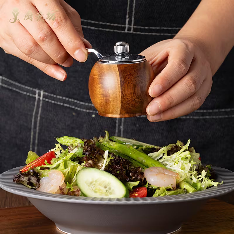 Wooden Manual Pepper Grinder – Hand-Crank Salt & Pepper Mill