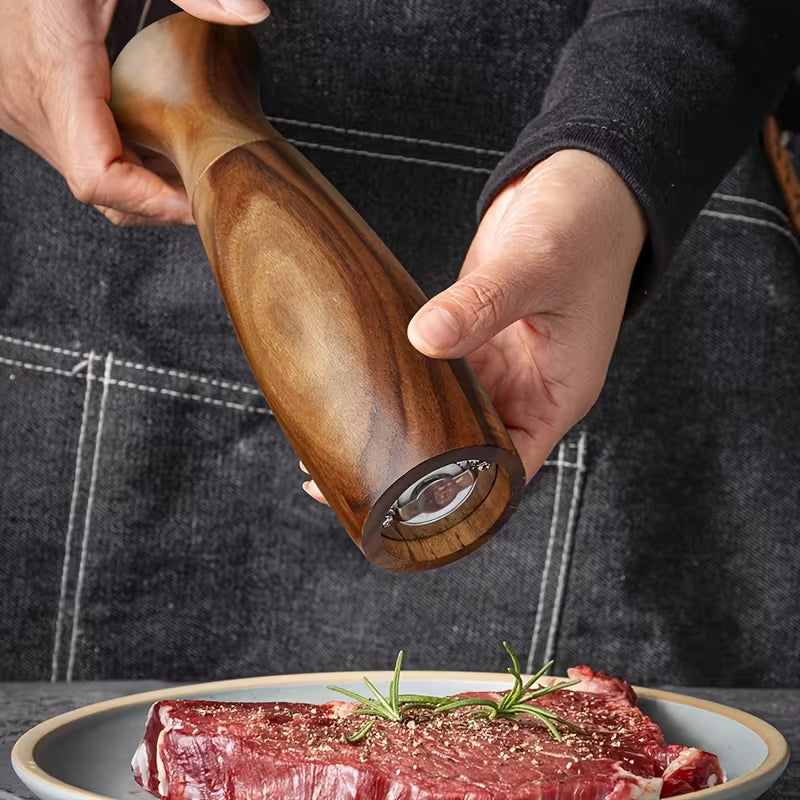 Wooden Pepper & Salt Grinde