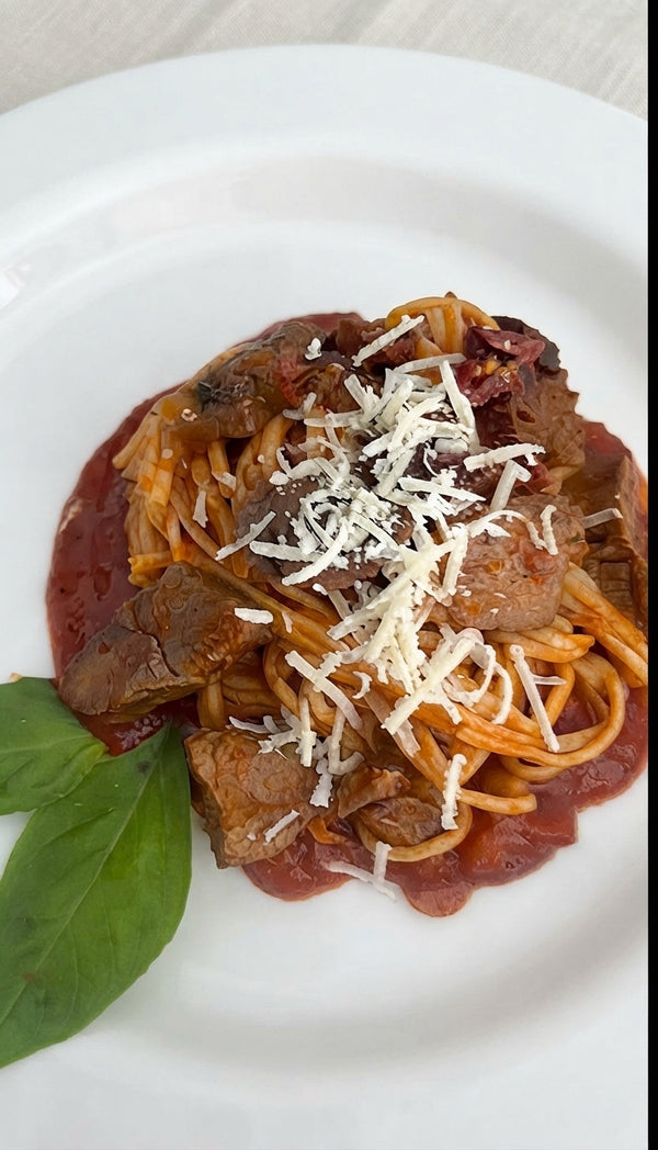 Fresh Spaghetti with Veal Sun Dried Tomatoes and Fresh Zaatar