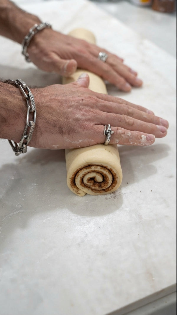Roll into a log. Mark even segments and cut cleanly using dental floss
or thread.