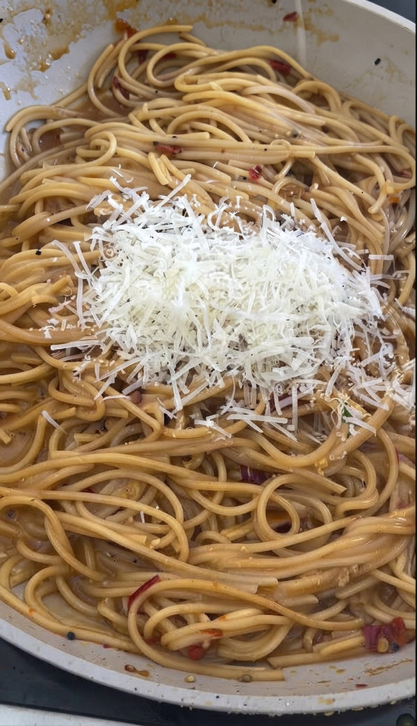 Add dry, uncooked pasta directly to the pot. Pour in boiling water/broth and season with salt and pepper.