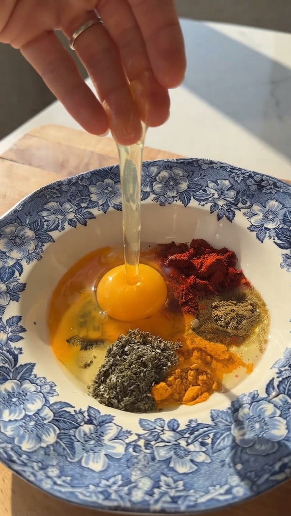 Spread thawed kadaif pastry strands onto a wide surface and gently pull apart to separate. Whisk eggs with salt, black pepper, sweet paprika, and garlic in a bowl until smooth